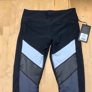 NWT 90 Degree cropped leggings